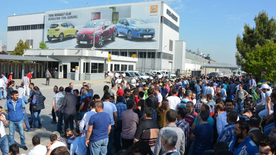 Bursa OYAK Renault’dan bir işçi: İnsanca ücret ve iş güvencesi için birlik olalım!
