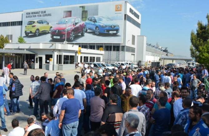 Bursa OYAK Renault’dan bir işçi: İnsanca ücret ve iş güvencesi için birlik olalım!