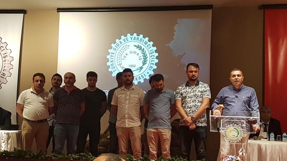 Tek Gıda-iş’ten olağan genel kurulda olağanüstü karar: Yeni yönetime Türk-İş’ten ayrılma yetkisi!