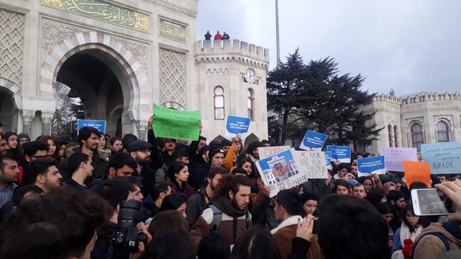 İstanbul Üniversitesi öğrencileri yemek haklarını savunuyor!