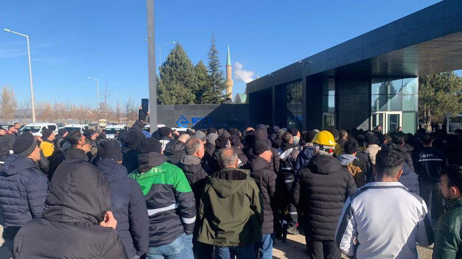 Bozkırda isyan ateşi: Eti Alüminyum işçisi hakları için ayakta!