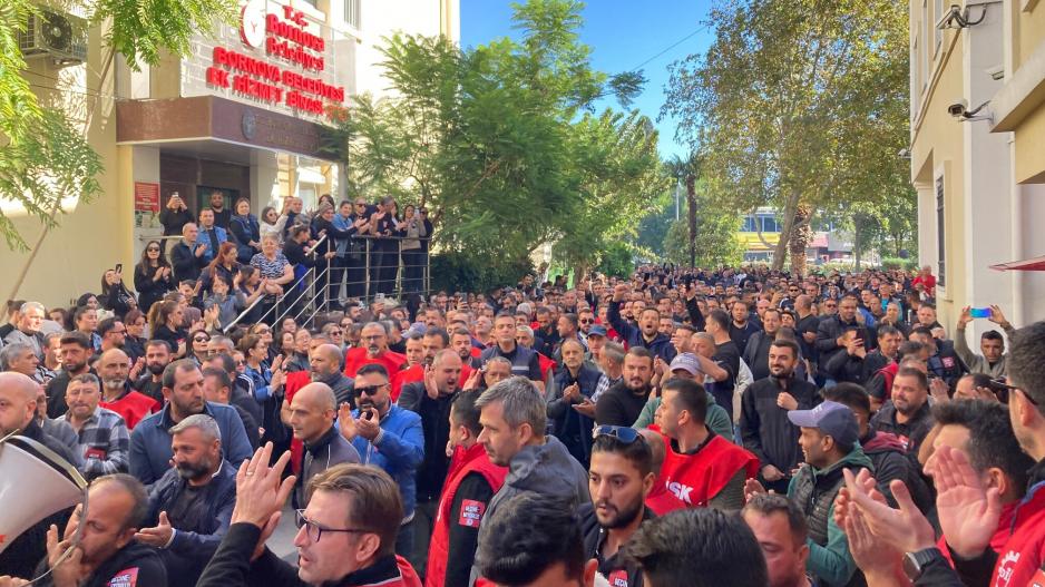 İzmir’de “halkçı” belediyecilik çöktü: Grev dalgası kapıda!